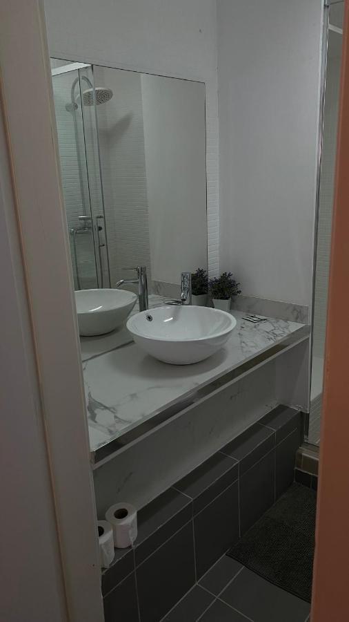 Brandao House Pansiyon Caparica Dış mekan fotoğraf